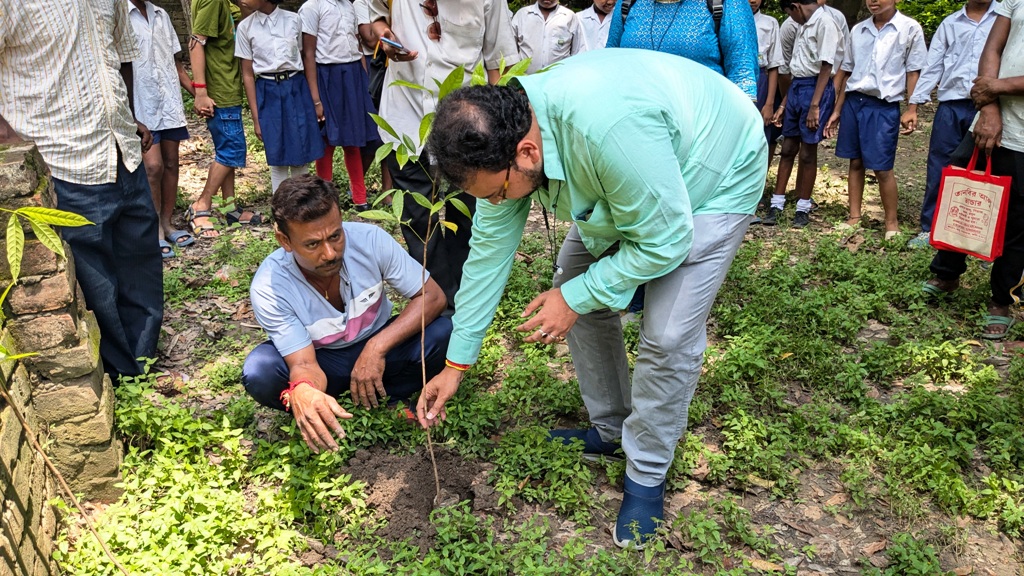 Vruksharopan